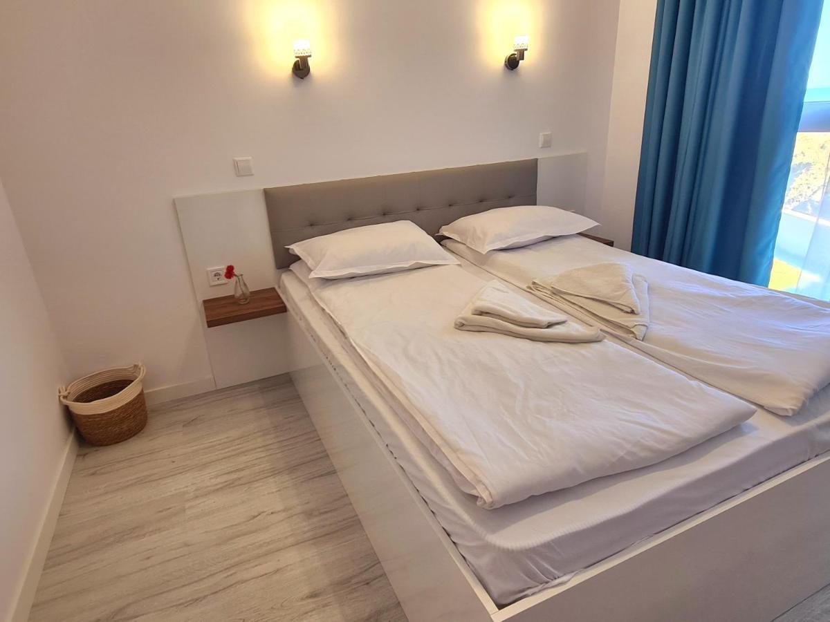 Dolphin Beach Apart Obzor Εξωτερικό φωτογραφία